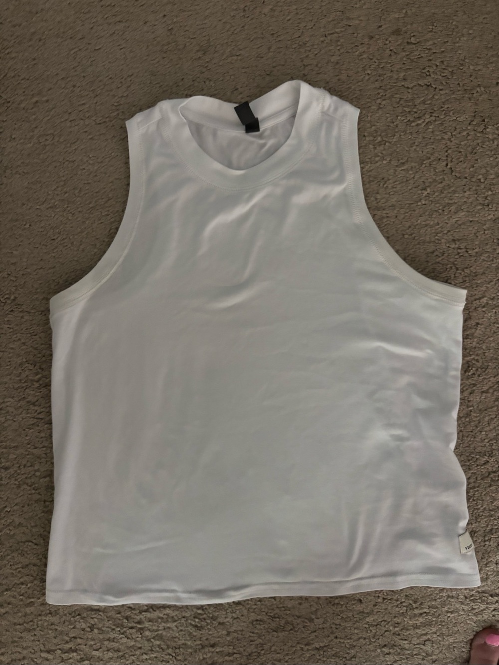 Vuori White Women’s Energy tank